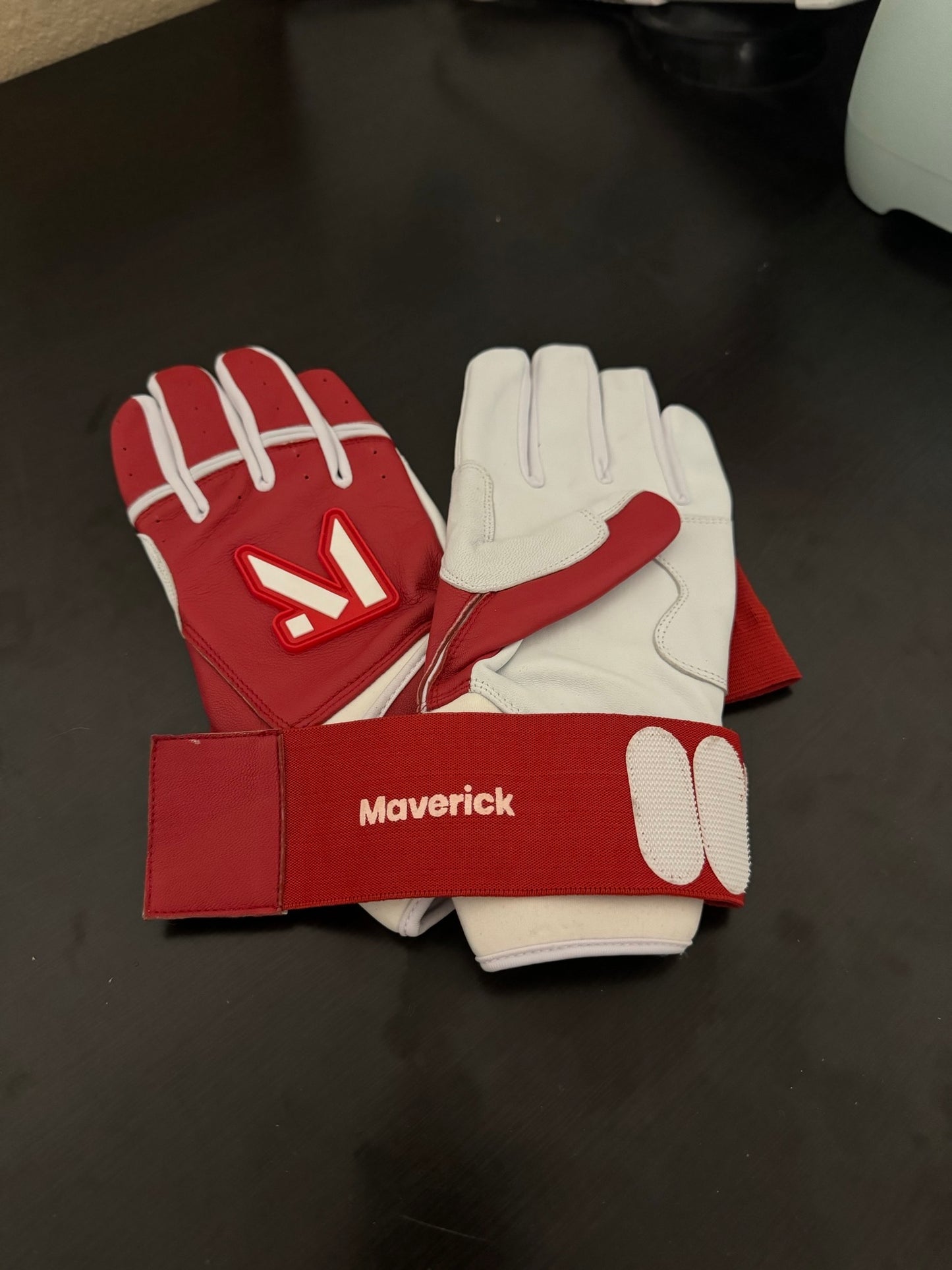 Maverick Batting Gloves